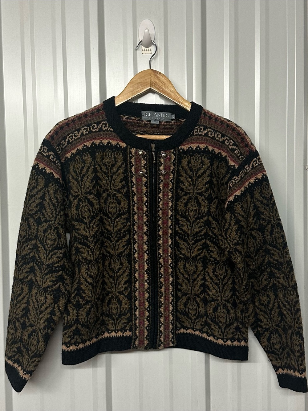 Vintage Icelandic Designs Wool Cardigan Button Front Nordic Knit Sweater